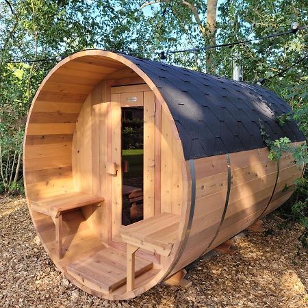 Retro Chic Wellness Met Hottub & Sauna Ewijk エクステリア 写真