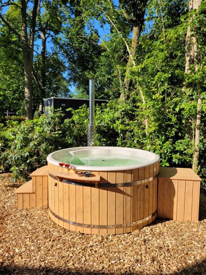 Retro Chic Wellness Met Hottub & Sauna Ewijk エクステリア 写真