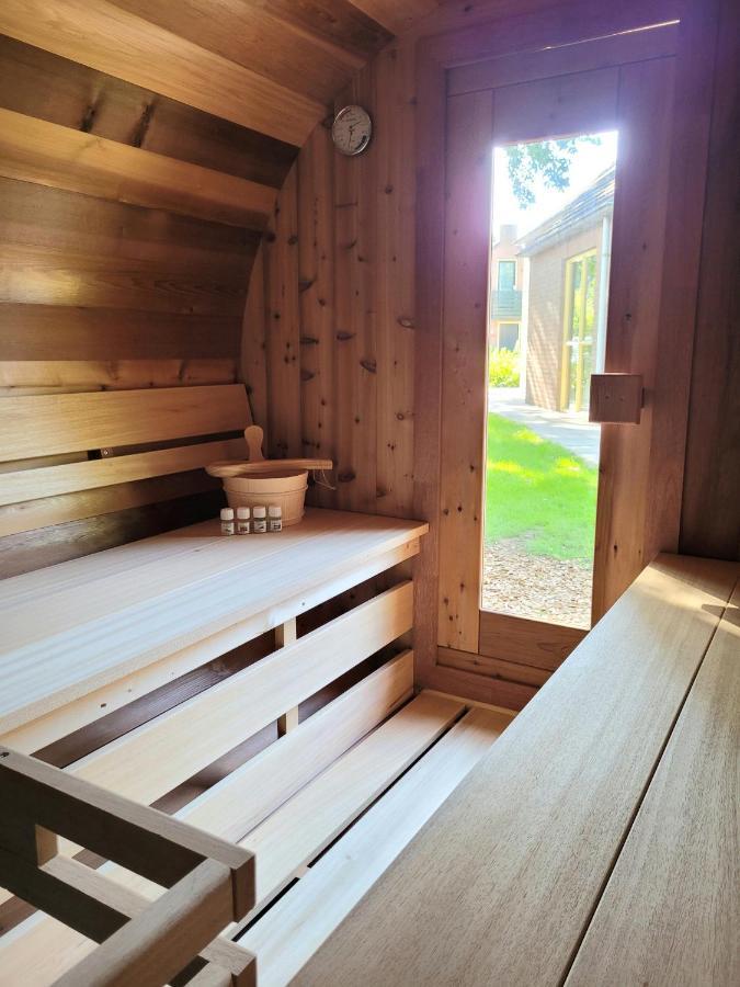 Retro Chic Wellness Met Hottub & Sauna Ewijk エクステリア 写真
